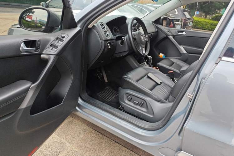 Used Volkswagen Tiguan 2012 1.8TSI Automatic Two-Wheel Drive Elite Edition Driver Seat