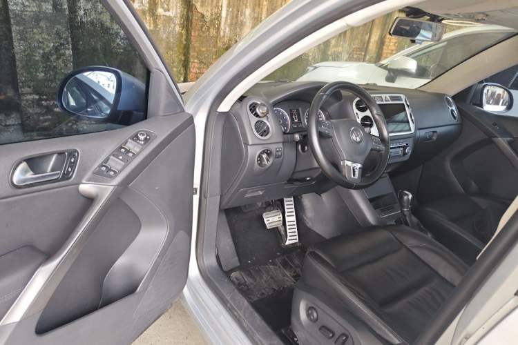 Used Volkswagen Tiguan 2012 1.8TSI Automatic Two-Wheel Drive Elite Edition Driver Seat
