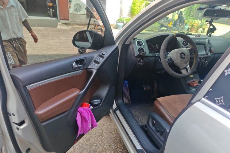 Used Volkswagen Tiguan 2012 2.0 TSI Comfort Edition Driver Seat