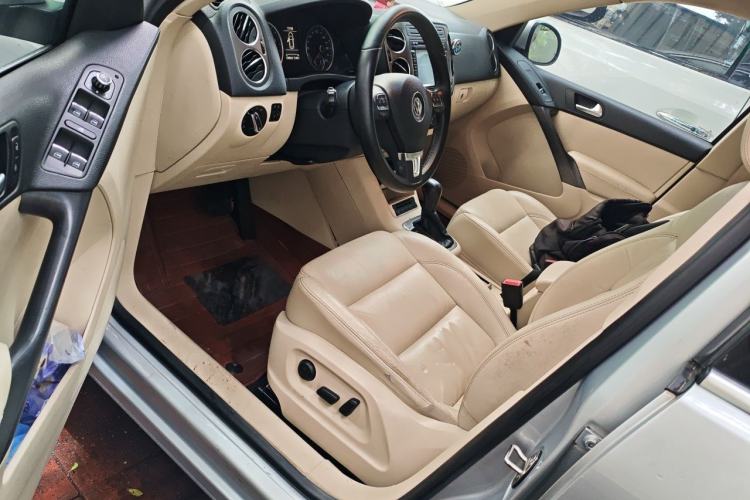 Used Volkswagen Tiguan 2012 1.8TSI Automatic All-Wheel Drive Elite Edition Driver Seat
