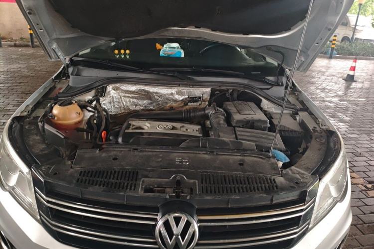Used Volkswagen Tiguan 2012 1.8TSI Automatic Two-Wheel Drive Urban Edition Engine Bay
