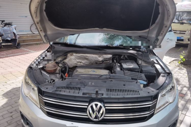 Used Volkswagen Tiguan 2012 1.8TSI Automatic All-Wheel Drive Fashion Edition Engine Bay
