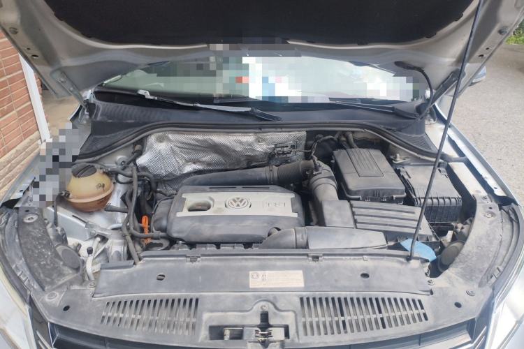 Used Volkswagen Tiguan 2012 2.0 TSI Automatic All-Wheel Drive Flagship Edition Engine Bay
