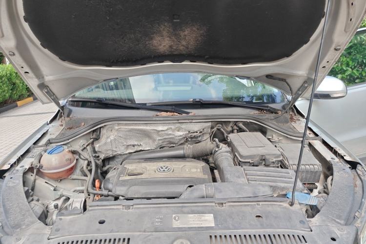 Used Volkswagen Tiguan 2012 1.8TSI Automatic Two-Wheel Drive Elite Edition Engine Bay