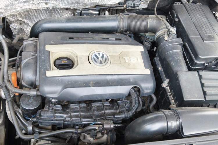 Used Volkswagen Tiguan 2012 1.8TSI Automatic Two-Wheel Drive Trend Edition Engine Bay