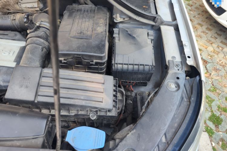 Used Volkswagen Tiguan 2012 2.0 TSI Comfort Edition Engine Bay Left