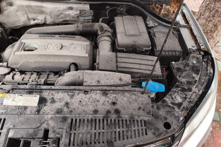 Used Volkswagen Tiguan 2012 2.0 TSI Luxury Edition Engine Bay Left