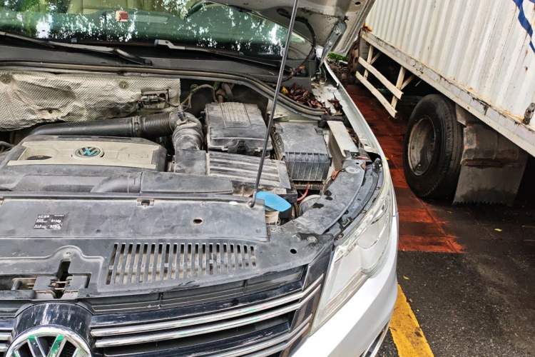 Used Volkswagen Tiguan 2012 1.8TSI Automatic All-Wheel Drive Elite Edition Engine Bay Left