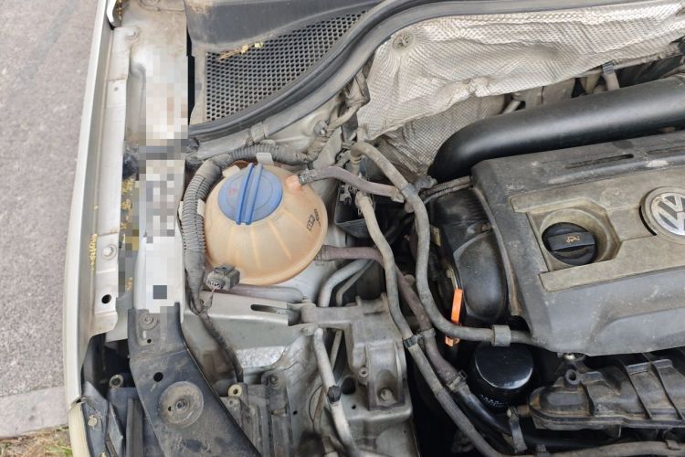 Used Volkswagen Tiguan 2012 1.8TSI Automatic Two-Wheel Drive Trend Edition Engine Bay Right