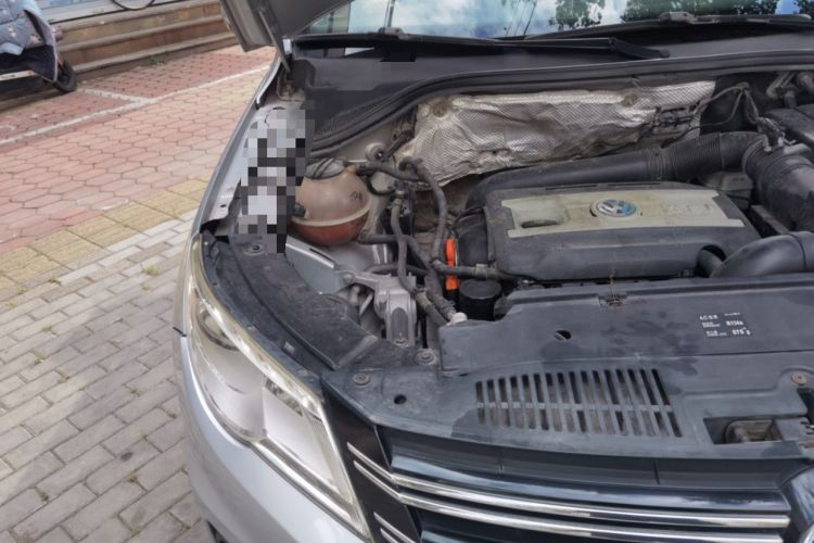 Used Volkswagen Tiguan 2012 1.8TSI Automatic All-Wheel Drive Fashion Edition Engine Bay Right