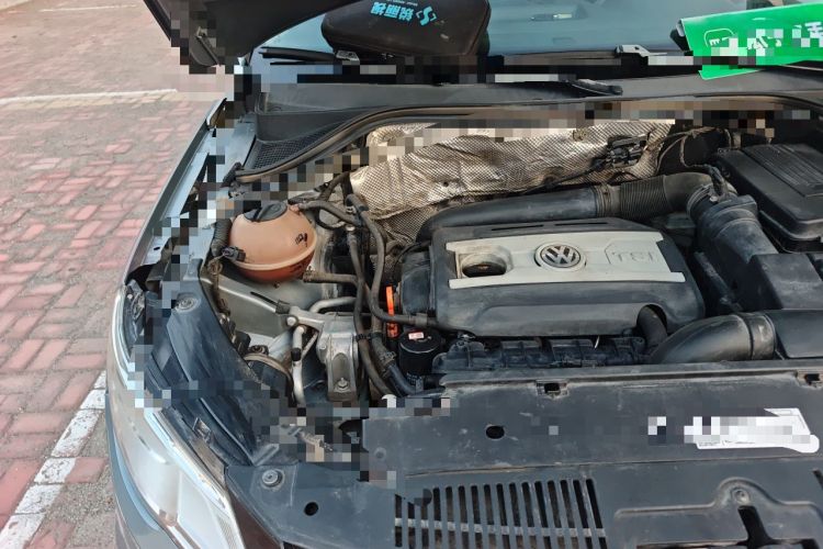 Used Volkswagen Tiguan 2012 1.8TSI Automatic Two-Wheel Drive Trend Edition Engine Bay Right