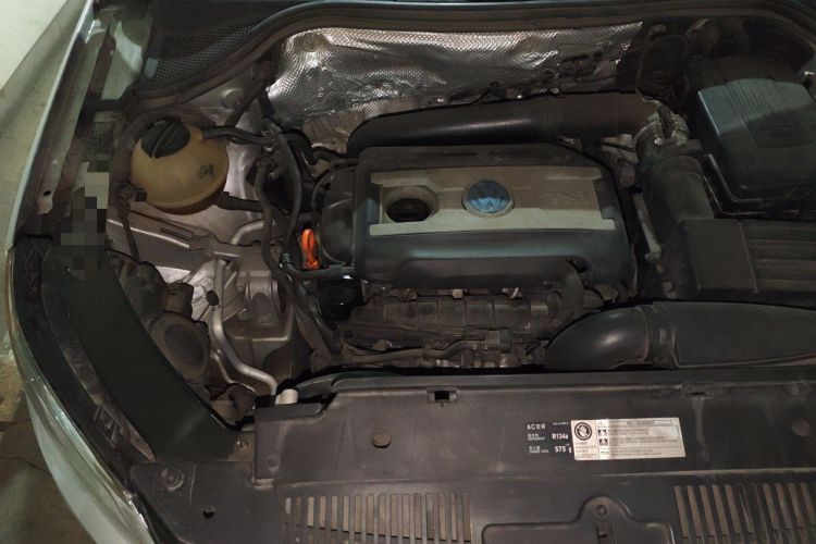 Used Volkswagen Tiguan 2012 2.0 TSI Automatic All-Wheel Drive Flagship Edition Engine Bay Right