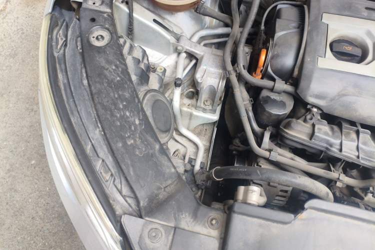 Used Volkswagen Tiguan 2012 2.0 TSI Automatic All-Wheel Drive Flagship Edition Engine Bay Right