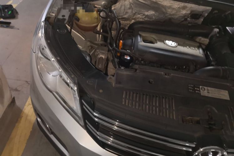 Used Volkswagen Tiguan 2012 1.8TSI Automatic All-Wheel Drive Elite Edition Engine Bay Right