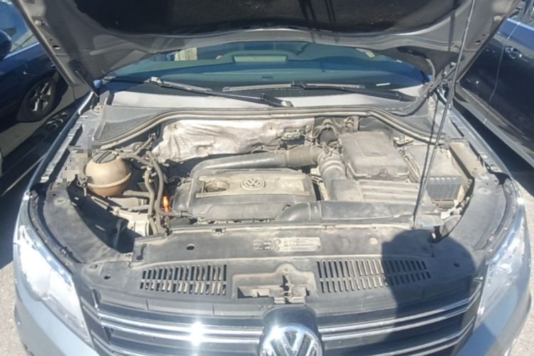 Used Volkswagen Tiguan 2012 1.8TSI Automatic Two-Wheel Drive Elite Edition Engine Bay