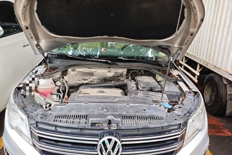 Used Volkswagen Tiguan 2012 1.8TSI Automatic All-Wheel Drive Elite Edition Engine Bay