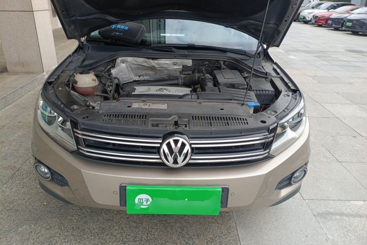 Used Volkswagen Tiguan 2012 2.0 TSI Comfort Edition Engine Bay