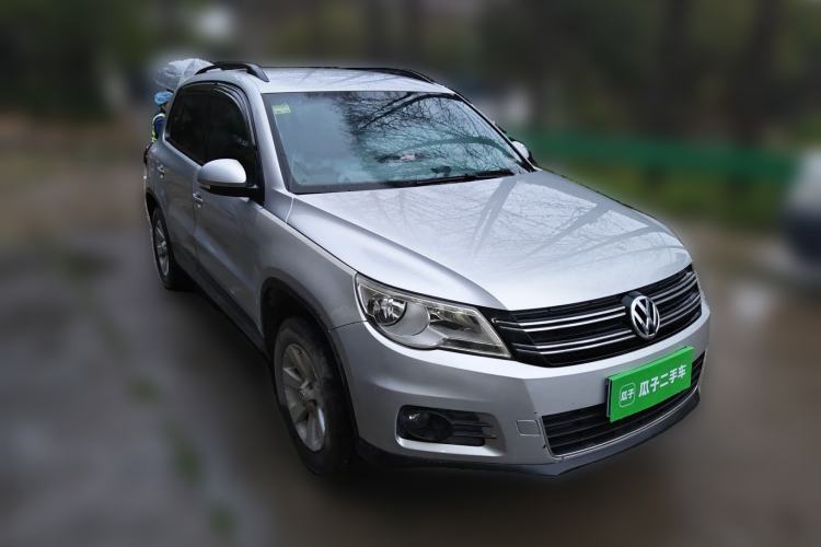 Used Volkswagen Tiguan 2012 1.8TSI Automatic Two-Wheel Drive Trend Edition Front Right 45 Deg