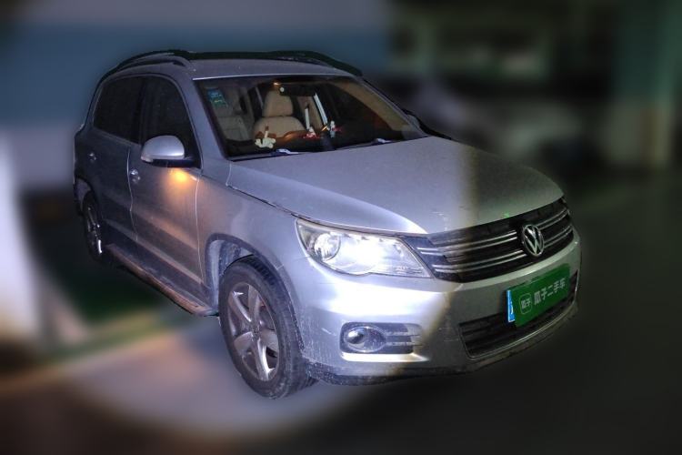 Used Volkswagen Tiguan 2012 1.8TSI Automatic Two-Wheel Drive Elite Edition Front Right 45 Deg