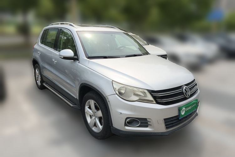 Used Volkswagen Tiguan 2012 2.0 TSI Automatic All-Wheel Drive Flagship Edition Front Right 45 Deg