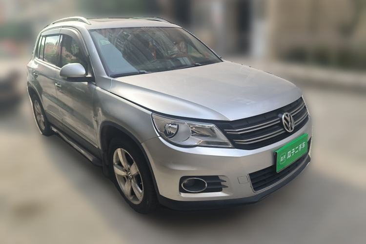 Used Volkswagen Tiguan 2012 1.8TSI Automatic All-Wheel Drive Elite Edition Front Right 45 Deg