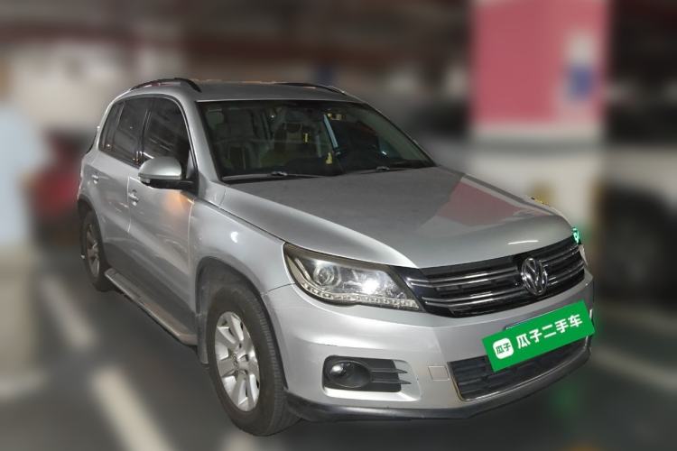 Used Volkswagen Tiguan 2012 1.8TSI Automatic Two-Wheel Drive Trend Edition Front Right 45 Deg