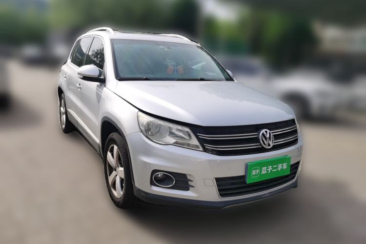Used Volkswagen Tiguan 2012 2.0 TSI Automatic All-Wheel Drive Elite Edition Front Right 45 Deg