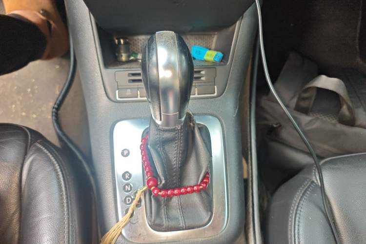 Used Volkswagen Tiguan 2012 1.8TSI Automatic Two-Wheel Drive Trend Edition Gear Lever