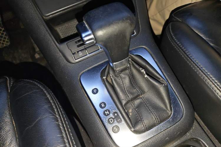 Used Volkswagen Tiguan 2012 1.8TSI Automatic Two-Wheel Drive Trend Edition Gear Lever
