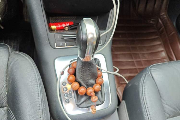 Used Volkswagen Tiguan 2012 1.8TSI Automatic Two-Wheel Drive Elite Edition Gear Lever