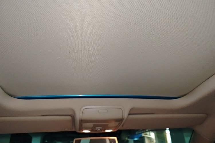 Used Volkswagen Tiguan 2012 2.0 TSI Automatic All-Wheel Drive Flagship Edition Headliner