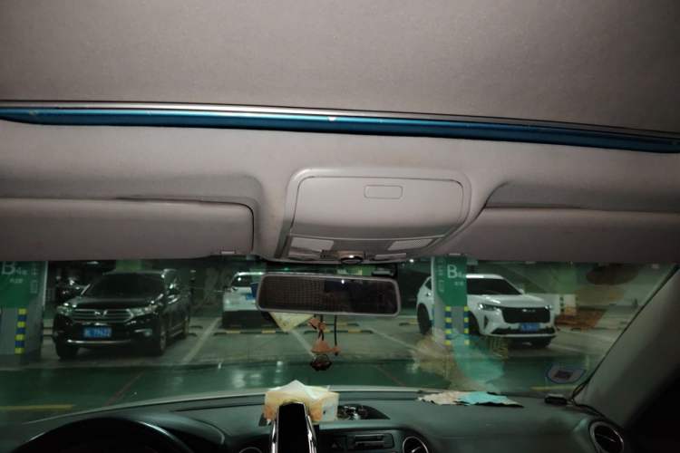Used Volkswagen Tiguan 2012 1.8TSI Automatic Two-Wheel Drive Elite Edition Headliner