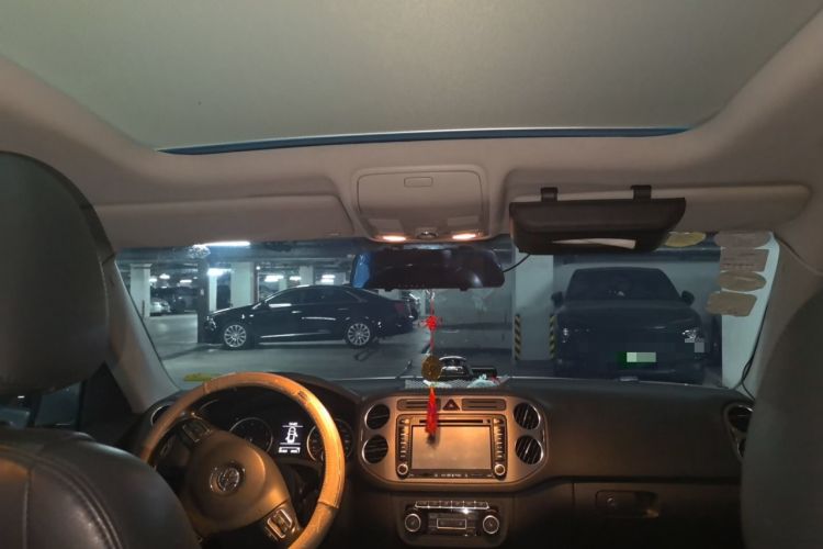 Used Volkswagen Tiguan 2012 1.8TSI Automatic All-Wheel Drive Elite Edition Headliner