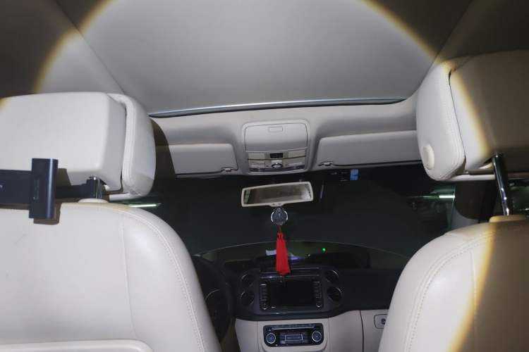 Used Volkswagen Tiguan 2012 2.0 TSI Luxury Edition Headliner