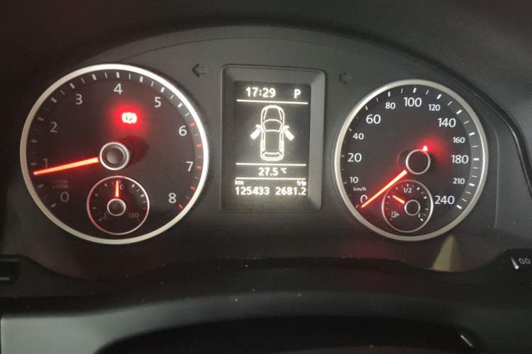 Used Volkswagen Tiguan 2012 1.8TSI Automatic Two-Wheel Drive Urban Edition Instrument Cluster