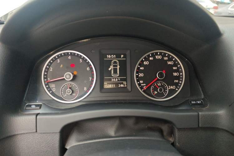 Used Volkswagen Tiguan 2012 1.8TSI Automatic Two-Wheel Drive Trend Edition Instrument Cluster