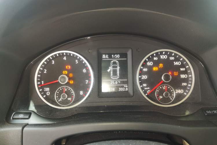 Used Volkswagen Tiguan 2012 1.8TSI Manual Two-Wheel Drive Urban Edition Instrument Cluster