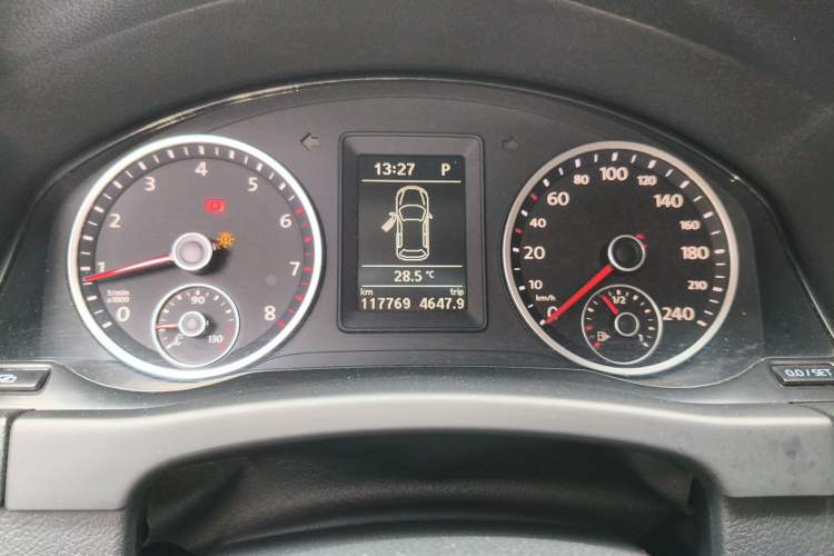 Used Volkswagen Tiguan 2012 1.8TSI Automatic Two-Wheel Drive Trend Edition Instrument Cluster