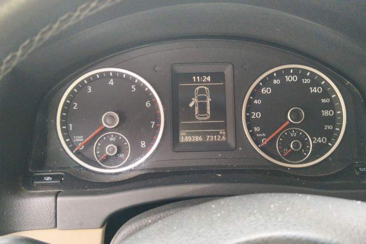 Used Volkswagen Tiguan 2012 1.8TSI Automatic Two-Wheel Drive Trend Edition Instrument Cluster