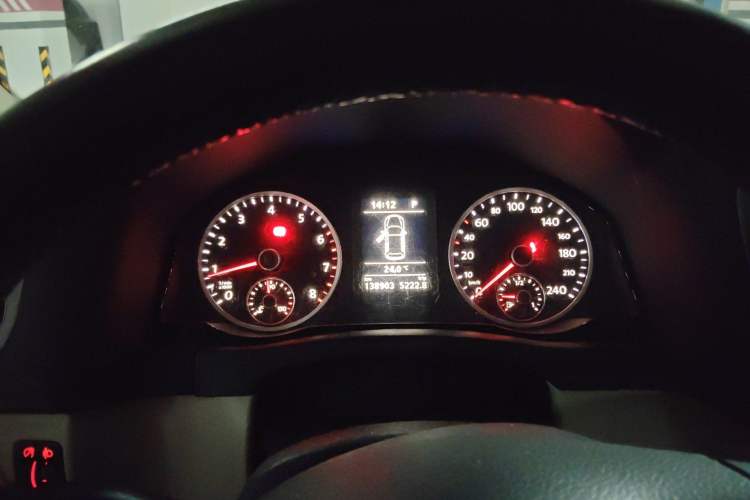 Used Volkswagen Tiguan 2012 1.8TSI Automatic Two-Wheel Drive Trend Edition Instrument Cluster