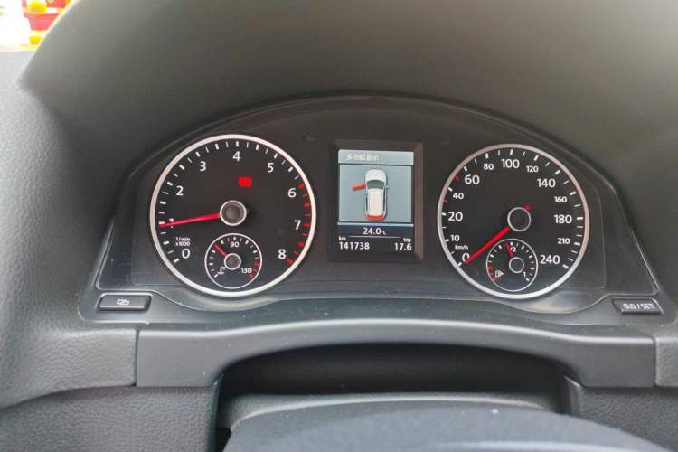 Used Volkswagen Tiguan 2012 2.0 TSI Comfort Edition Instrument Cluster