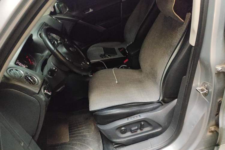 Used Volkswagen Tiguan 2012 2.0 TSI Automatic All-Wheel Drive Flagship Edition Left Front Seat