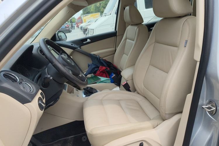 Used Volkswagen Tiguan 2012 2.0 TSI Automatic All-Wheel Drive Flagship Edition Left Front Seat