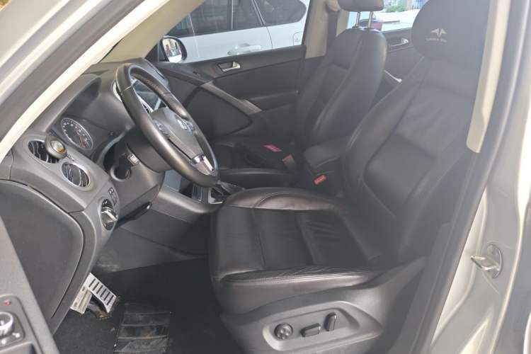 Used Volkswagen Tiguan 2012 1.8TSI Automatic Two-Wheel Drive Elite Edition Left Front Seat