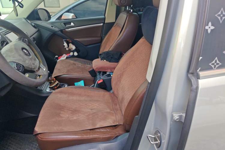 Used Volkswagen Tiguan 2012 2.0 TSI Comfort Edition Left Front Seat