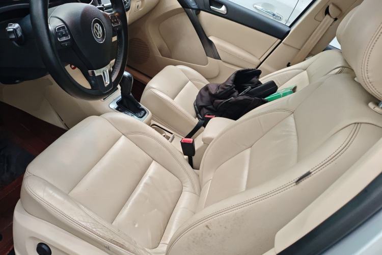 Used Volkswagen Tiguan 2012 1.8TSI Automatic All-Wheel Drive Elite Edition Left Front Seat
