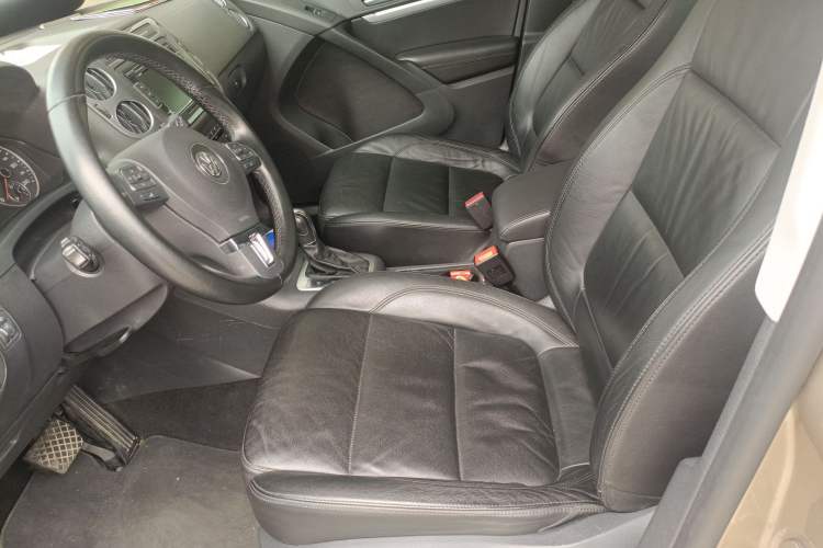 Used Volkswagen Tiguan 2012 2.0 TSI Comfort Edition Left Front Seat