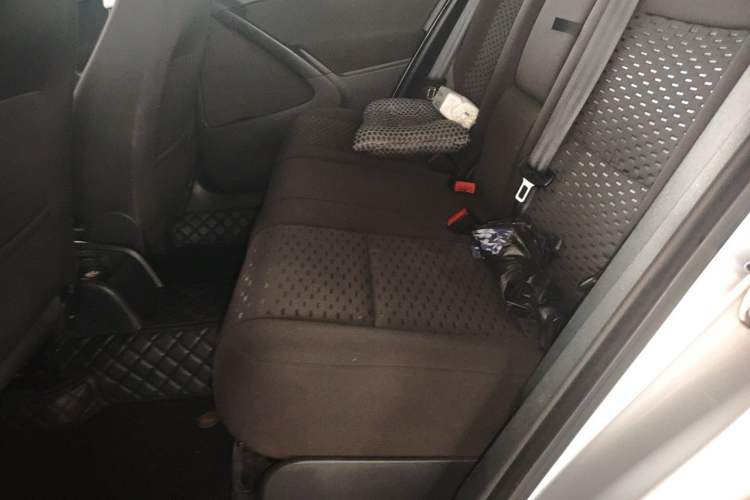 Used Volkswagen Tiguan 2012 1.8TSI Automatic Two-Wheel Drive Urban Edition Left Rear Seat