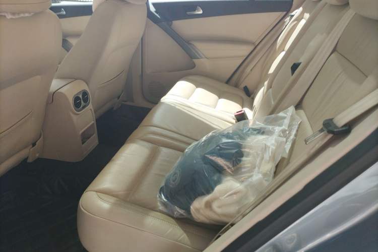 Used Volkswagen Tiguan 2012 1.8TSI Automatic Two-Wheel Drive Elite Edition Left Rear Seat