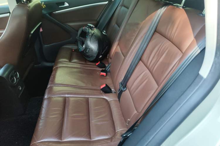 Used Volkswagen Tiguan 2012 2.0 TSI Comfort Edition Left Rear Seat